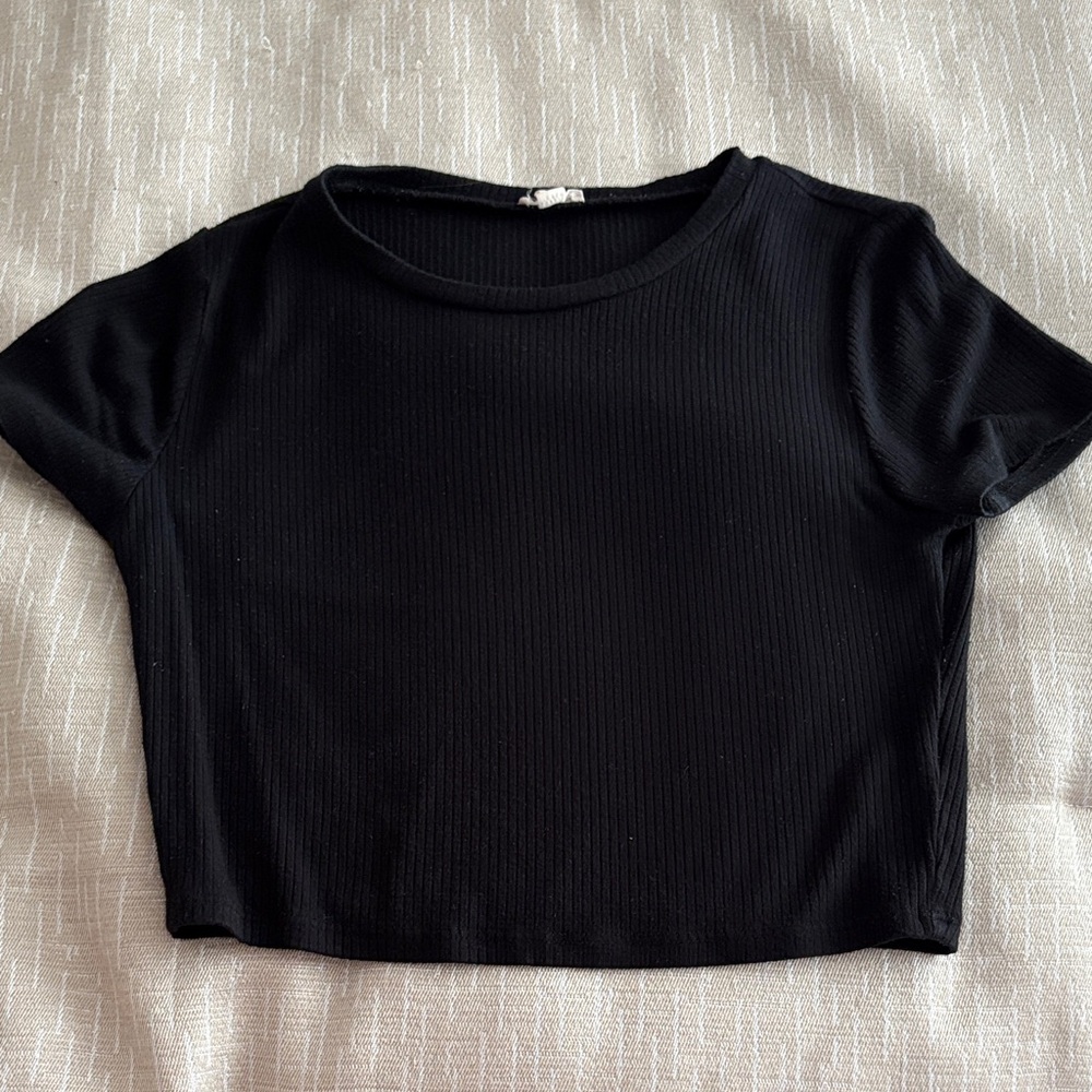 Garage Black Ribbed Cropped Tee